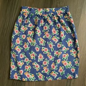 Vintage gorgeous bright floral printed mini skirt with zip & button closure